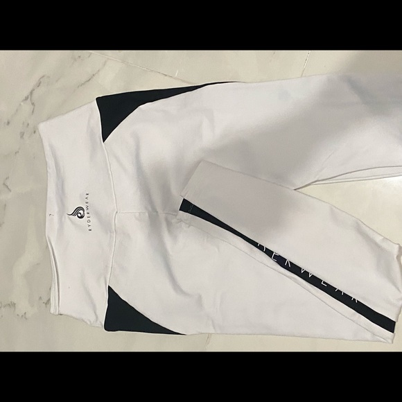 Use (normal wear) - Picture 4 of 6